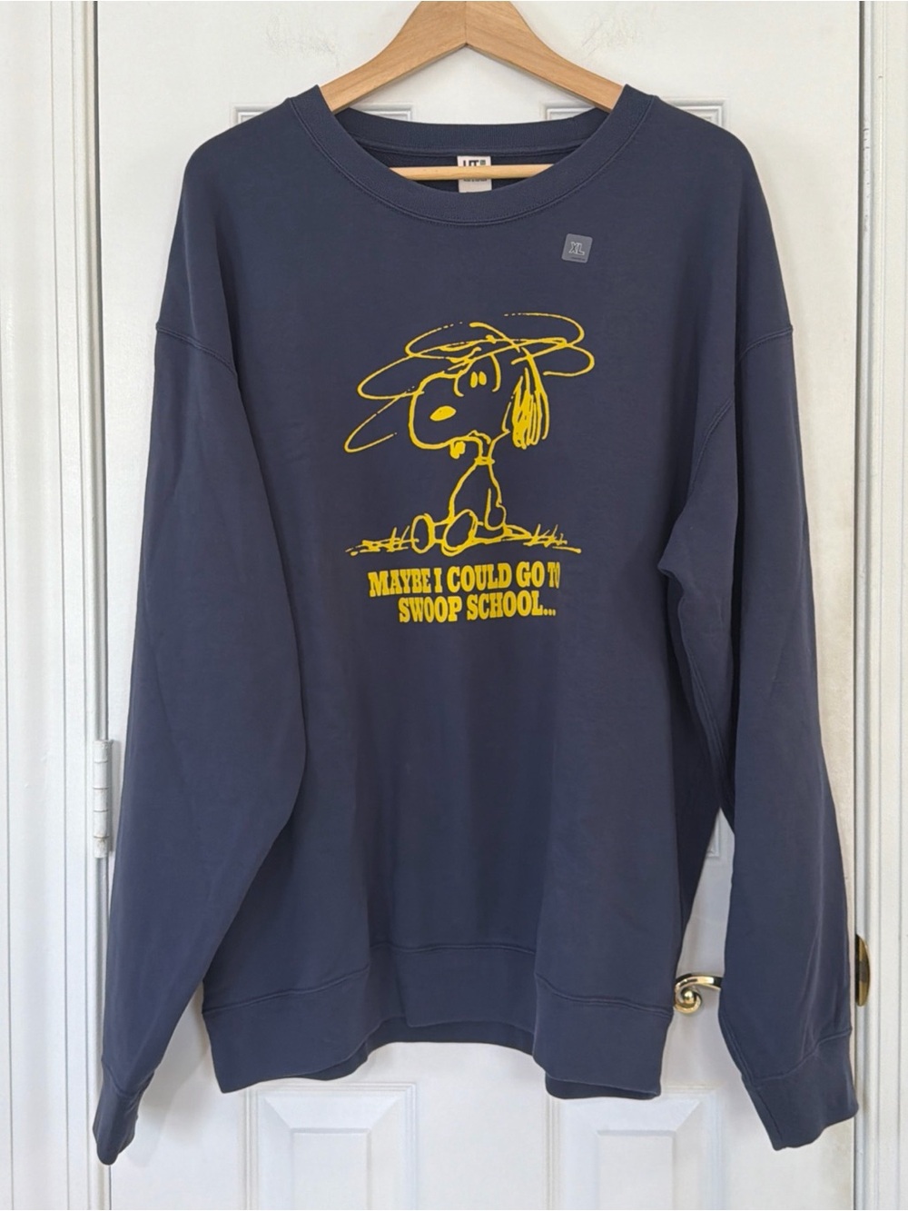 Uniqlo PEANUTS WOODSTOCK NAVY SWEATSHIRT Size XL NEW NWT